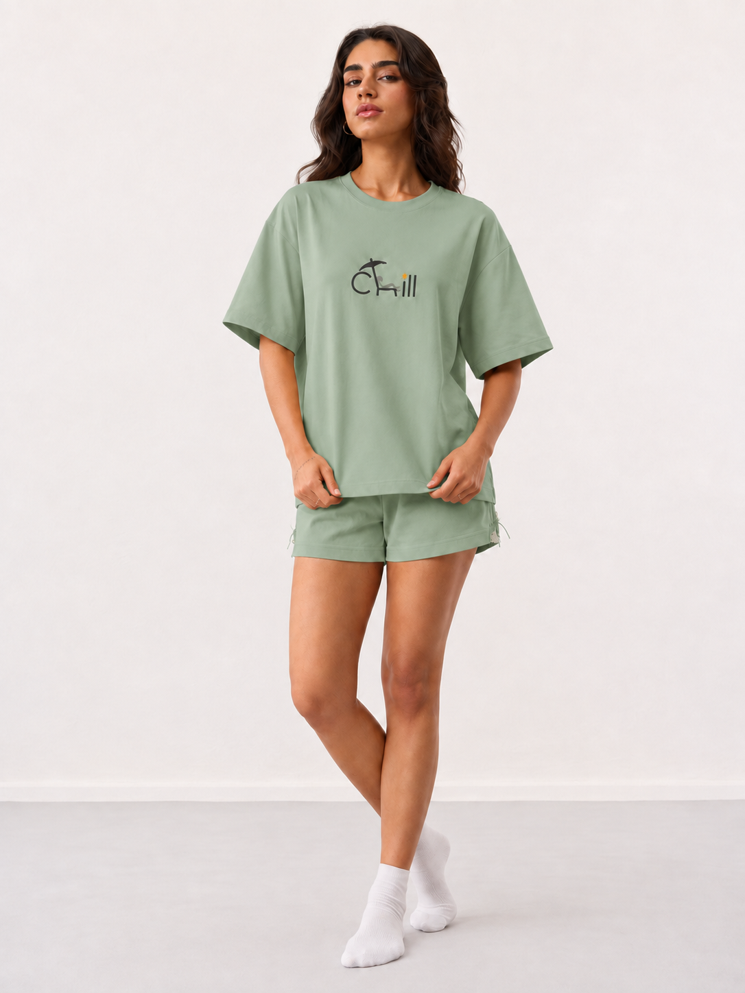 Chill: Oversized Tee